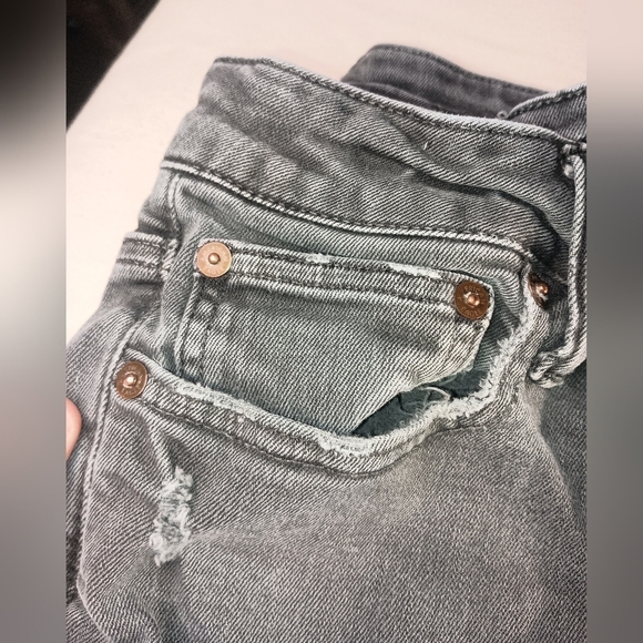 2/$30 Gray AMERICAN EAGLE Distressed Thrash Grunge Women's Jeans (#1,184) - Picture 3 of 10